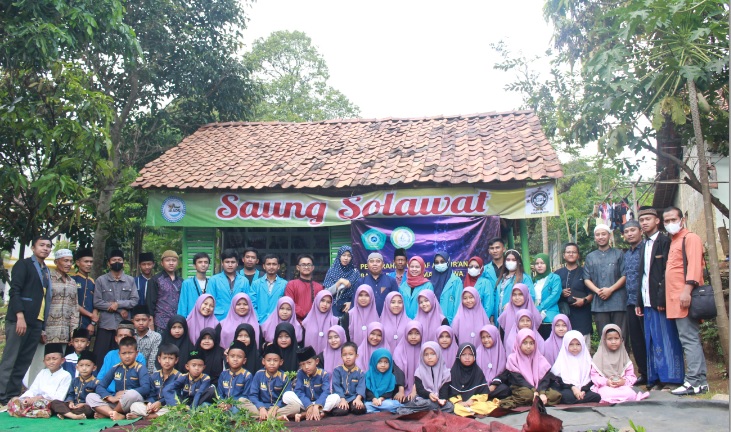 Bakti Sosial Mahasiswa STEBIS Bina Mandiri di Desa Sukadamai dan Sirnajaya, Bogor